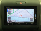 ナビゲーションはフルセグTV対応のGathers純正メモリーナビを搭載しています。Bluetoothオーディオ機能がありますので、スマートフォンなどの音楽も再生できます。