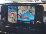 【パノラミックビューモニター】専用のカメラにより、上から見下ろしたような視点で360度クルマの周囲を確認することができます☆死角部分も確認しやすく、狭い場所での切り返しや駐車もスムーズに行えます。