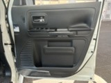 中古車を買うなら『安心のディーラー販売店』で! 当店では試乗車として使用していたお車や、お客様から頂きました下取車など、数多くの『特選中古車』を中心に取り揃えて展示しております!