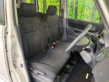 運転席シート廻りは使用感も少なく、良好な状態となっています。丁寧に使われていたことがよくわかりますね。