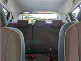 「中古車ハイブリッド保証」付き。ハイブリッド機構を無償で保証します。保証期間は、初度登録年月から10年目まで、またはロングラン保証が終わってから3年間。ただし累計走行距離が20万km以内です。