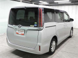 走りにこだわりながら収納力も持ち合わせたお車です。荷物を載せて軽快なドライブを楽しめますよ♪