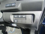 運転席と助手席にはシートヒータが装備。寒い日でも直ぐにシートが温まります!