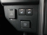 運転席&助手席にはシートヒーター付きです