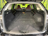後席を格納すると、これだけの広さが!シーンに合わせたシートアレンジで、大きな荷物も積むことが出来ます♪