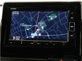 純正スタンダードインターナビ(VXM-224VFi)&バックカメラが装備されているので、普段の使い勝手もロングドライブも快適です。