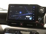 純正ナビを装備。タッチパネル式で使いやすく、お出かけもラクラクです。