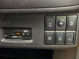 【パワースライドドア】スマートキーや運転席のスイッチでスライドドアの開閉が可能♪電動だから力を入れてドアを開ける必要が無く、小さいお子様でも、重い荷物を持っている時もラクに開け閉めできます♪