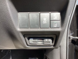 ビルトインタイプの【ETC】で見た目もスッキリ。高速道路の利用にとても便利です。【安全装置】衝突被害軽減ブレーキ・横滑り抑制機能・路外逸脱制御機能も付いていますので安心です。