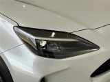 LEDヘッドライトです。デザイン性がよくとても明るいので、夜間の走行や悪天候でも安心です。しかも長寿命!