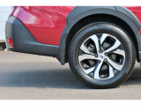 純正18インチアルミホイール、タイヤサイズ 225/60R18