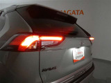 LEDテールライトです。省電力、高輝度のLEDは明るく照らすので夜間運転時の視認性を高めます。スタイリッシュな見た目で細かいところもこだわりたいあなたに!