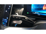 メルセデスジャパンが定めるサーティファイドカー(認定中古車)として登録を致しますので、納車時にはタイヤやバッテリー等も規定以下の数値であれば、整備代金を頂かず、無償で交換となります。ご安心下さい。