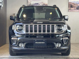 Jeep伝統の丸目のヘッドライトにセブンスロットグリル!一目でJeepだとわかります。