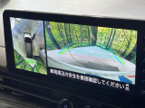 【アラウンドビューモニター】専用のカメラにより、上から見下ろしたような視点で360度クルマの周囲を確認することができます☆死角部分も確認しやすく、狭い場所での切り返しや駐車もスムーズに行えます。