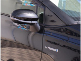 お車のご納車は待ち遠しいもの。1日でも早くご納車が出来るよう、整備拠点と販売店を結ぶ輸送ラインを確立しております。