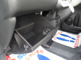 グローブBOXがあるので、車検証入れの保管場所にどうぞ(^0^)
