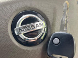 【キーレス】少し離れた場所からでもボタン一つでドアの開錠・施錠ができるのでとっても便利!ドアの鍵穴周りに傷をつけることもありません♪