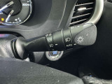 【オートライト】車外の明るさに応じて自動的にライトの点灯・消灯をしてくれます