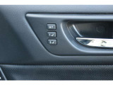 運転席シートポジションのメモリースイッチ、2パターン登録可能です。