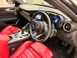 ジュリア 2.0 ターボ ヴェローチェ RHD