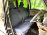 運転席シート廻りは使用感も少なく、良好な状態となっています。丁寧に使われていたことがよくわかりますね。