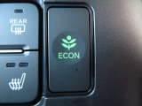 ECONボタンで低燃費モードに☆☆☆ECONスイッチを上手に使ってエコドライブ♪♪環境にもお財布にも優しい装備です☆☆☆