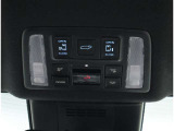 デュアルパワースライドドア&パワーバックドア装備!運転席周りのスイッチひとつで各ドアを自動で開閉でき楽々スムース♪スマートキーを携帯していれば、スイッチを押すだけで解錠&ドアオープンできます♪