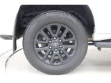 タイヤサイズ(265/60R18)です。