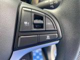 ACC(アダプティブクルーズコントロール)は、ペダル操作なしで設定速度を保ちます。先行車がいる場合には、先行車の車速に合わせ追従します。