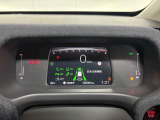 お車情報が一目で確認しやすい液晶メーターとなっております。