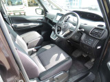 運転席の写真となっております。