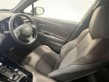 運転席には電動ランバーサポート付で腰の負担軽減に役立ちます!