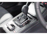 ミッションはストレート型CVTマニュアルモード付になります。CVT車ですが、マニュアル感覚で運転操作ができますので、ドライブが愉しくなります。
