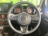 【純正革巻きステアリング】上質な革を使用することで、手にしっかり馴染みとても運転しやすいハンドルです♪