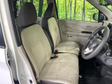 運転席シート廻りは使用感も少なく、良好な状態となっています。丁寧に使われていたことがよくわかりますね。