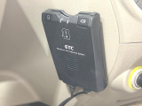 【ETC】高速道路の料金所をストレスなく通過!話題のスポットやサービスエリアに多い「スマートIC」利用時は必須のアイテムです。当店でセットアップを実施、ご納車当日からすぐにご利用いただけます!