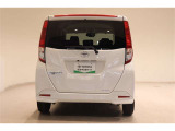 明るく視認性の良いLED式テール&ハイマウントストップランプ採用で、後続車に対して自車の存在をアピールすることて安全性を高めます!