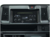 CDチューナー装備:AM/FMラジオ・CDが聞けます♪ドライブ中は、ラジオやお気に入りのCDを持ち込んで音楽等をお楽しみください♪