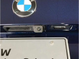 【バックモニター】&rdquo;R&rdquo;レンジにシフトチェンジして頂くとバックカメラとセンサーが起動し駐停車時の運転をサポートします。