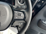 【アダプティブ・クルーズ・コントロール】予め設定した車速内でクルマが自動的に加減速。 前走車との適切な車間距離を維持しながら追従走行し、高速道路でのドライバーの疲労を軽減してくれる嬉しい機能付♪