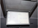 スマートキー付きです。スマートキーとは鍵を車に差し込まなくても、ドアノブを触ったりするだけで、ドアロックを解錠できます。これが凄く便利なんですよ。