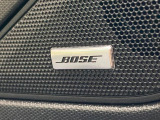 【BOSEサウンドシステム】メーカーオプションの高品位サウンドシステムを搭載。専用のチューニングが施された大小様々なスピーカーから良質なサウンドが奏でられ、臨場感あふれる音響空間を演出します。
