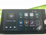 ラジオやテレビ、Bluetoothなど複数の音楽・情報ソースを選べる画面です。アイコンと文字で項目を確認しやすく、気分や利用シーンに合わせて切り替えられる便利な装備です。