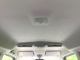 【サーキュレーター】エアコンの風を後部座席まで届けてくれ、広い車内空間でも素早く快適な温度になります♪真夏や真冬に便利な機能です。