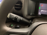 【eコンスイッチ】低燃費運転をサポートするECONモード。スイッチをONすると、エンジンやトランスミッション、A/Cなどを協調制御し、燃費の向上に貢献。エコドライブの効果を高めます。