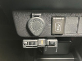 アクセサリーソケット、USB入力端子、ETC付