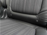 ◆ISOFIX◆シートベルトいらずでチャイルドシートと固定金具を連結するだけでガッチリ固定できます。
