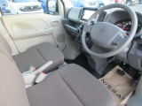 視界が良く運転性の良いフロントシート