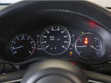 【メーターパネル】見た目もきれいで視認性もよく、安心して運転に集中できます。シンプルであるということが実は安全でもあるんです。